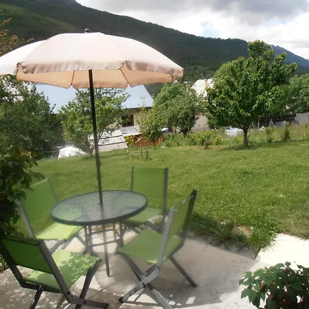 Chalet Bon Accueil Briançon Exterior foto